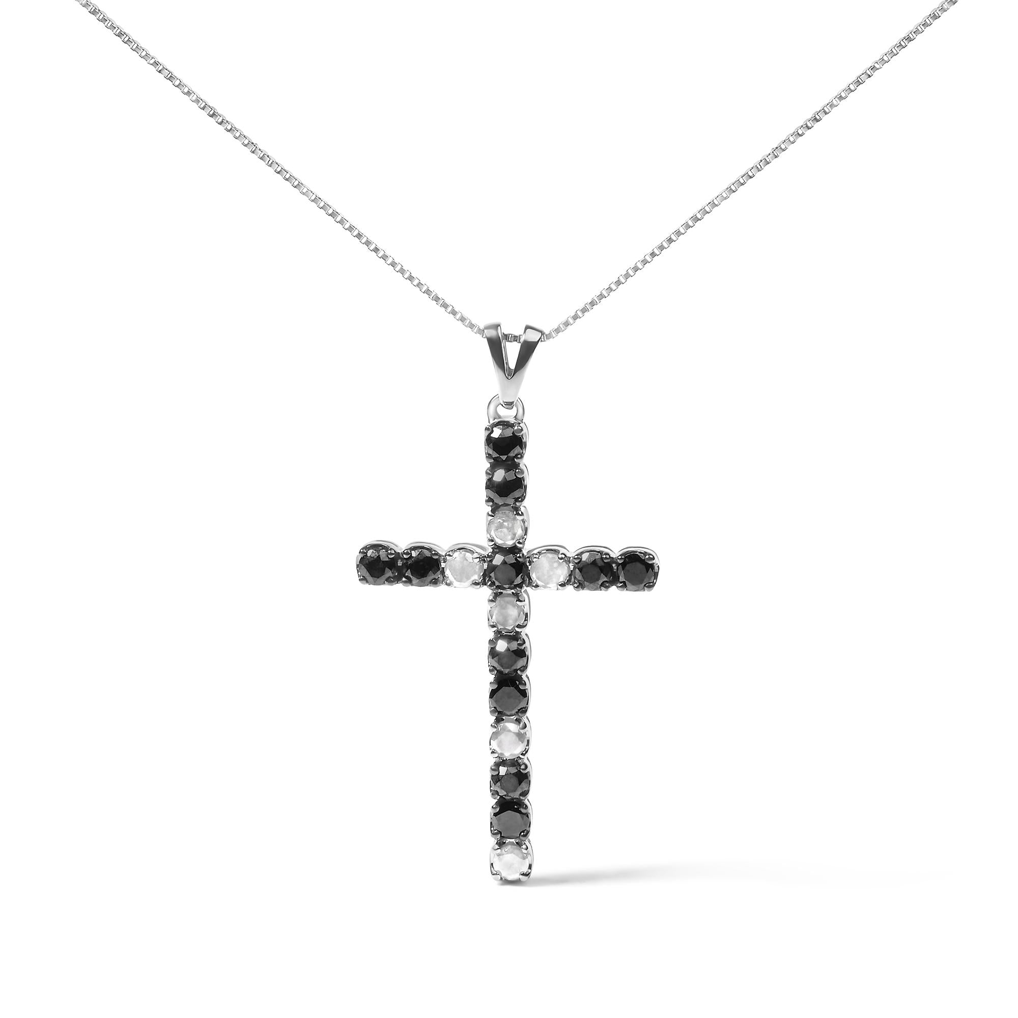 .925 Sterling Silver 1.0 Cttw Black and White Diamond Alternating Classic Cross 18" Pendant Necklace (Black/I-J Color, I